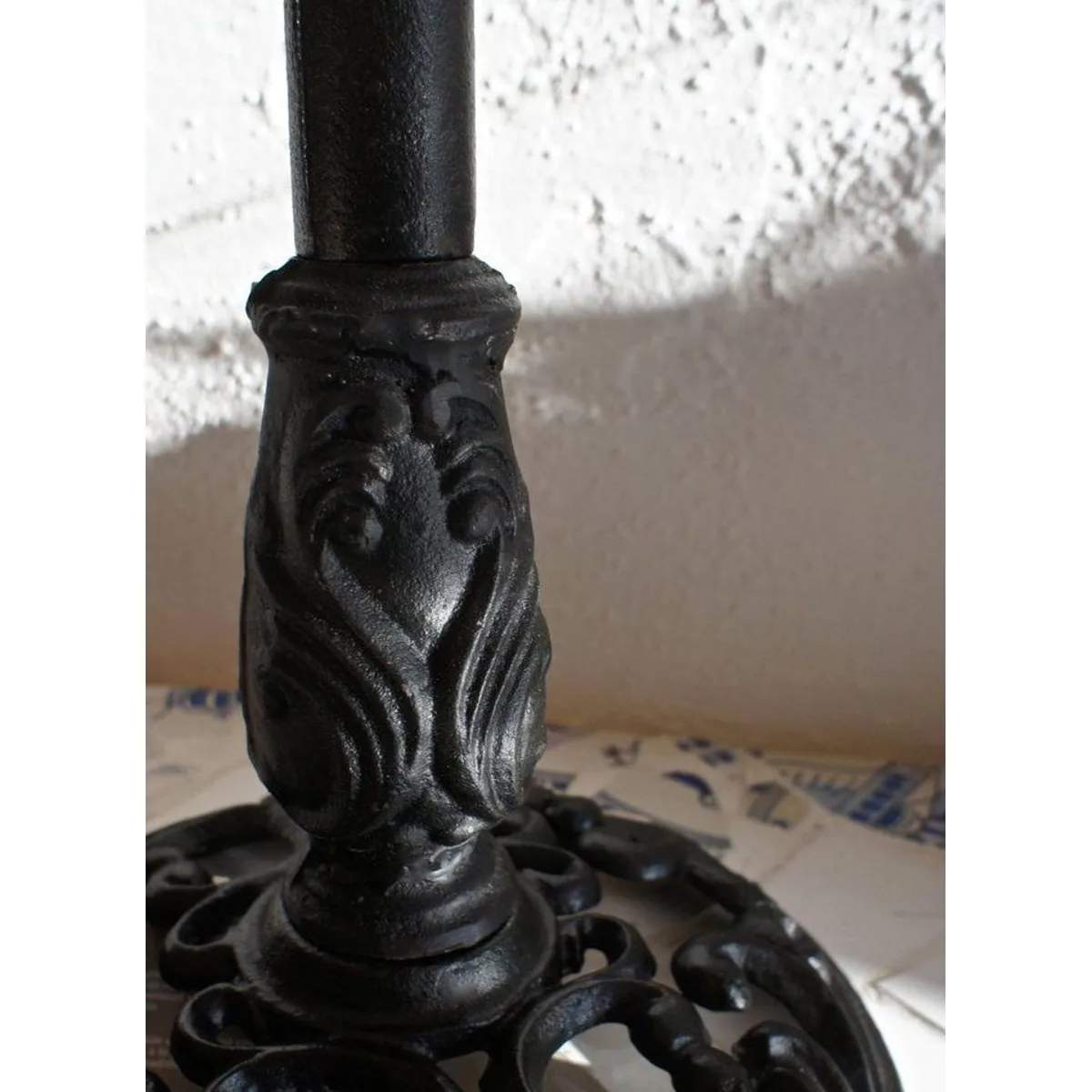 Antikas Kaminbesteck 4-teilig, stilvolles Design, aus Gusseisen 3