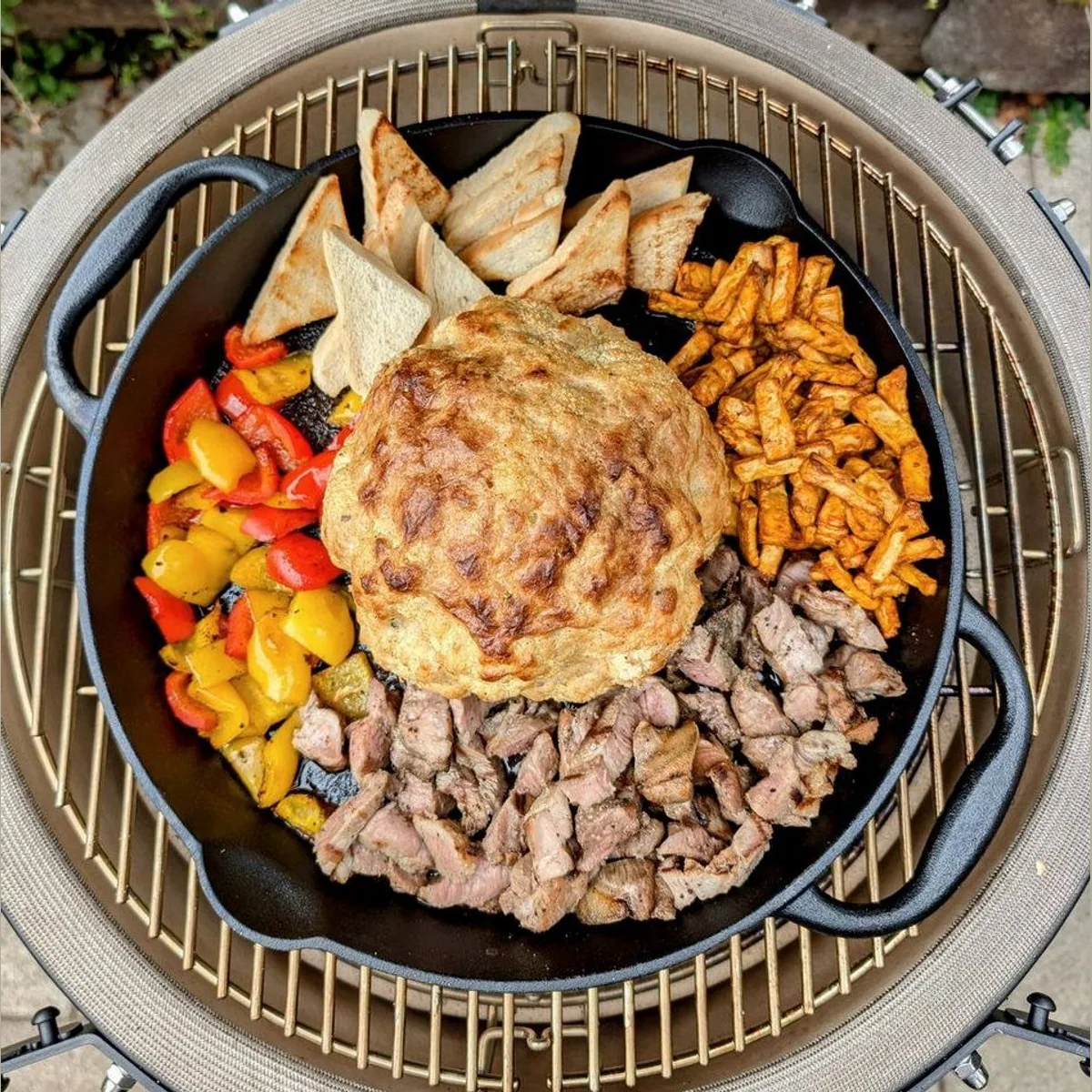 BBQ-Toro Yoru Keramikgrill Ø 56 cm, vielseitig & hitzespeichernd 2