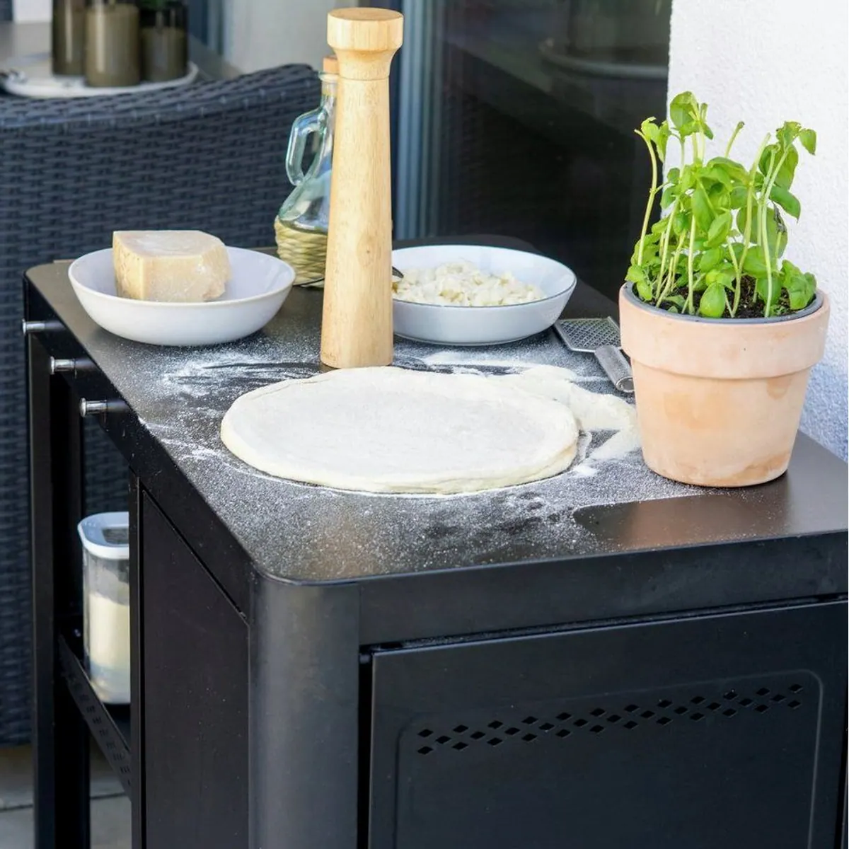 BBQ-Toro Grillablagetisch, große Arbeitsfläche und Stauraum — 95 x 50 x 80 cm, Schwarz 3