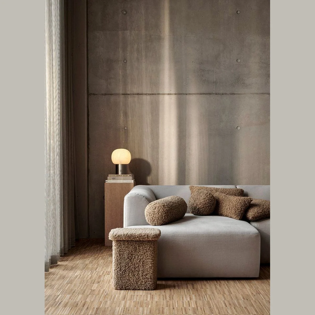 Blomus TEDDY T-Hocker, gepolstert, vielseitig nutzbar, modernes Design 4