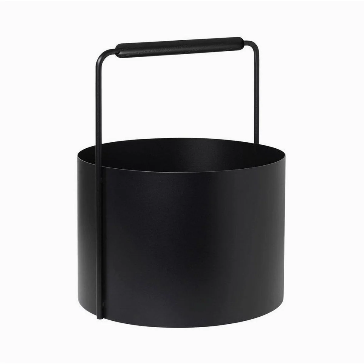 Blomus ASHI Kaminholzkorb, elegantes Design, robustes Material, praktischer Eichenholzgriff