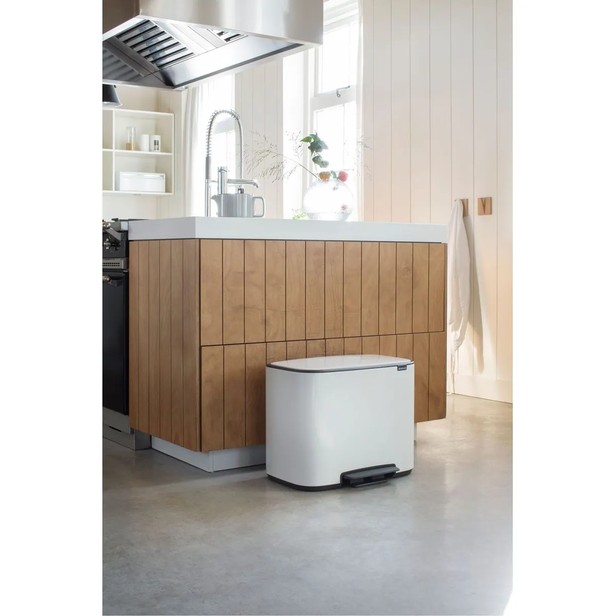 Brabantia Bo Treteimer, 11 + 23L, sanft schließend, praktische Pedalbedienung 2