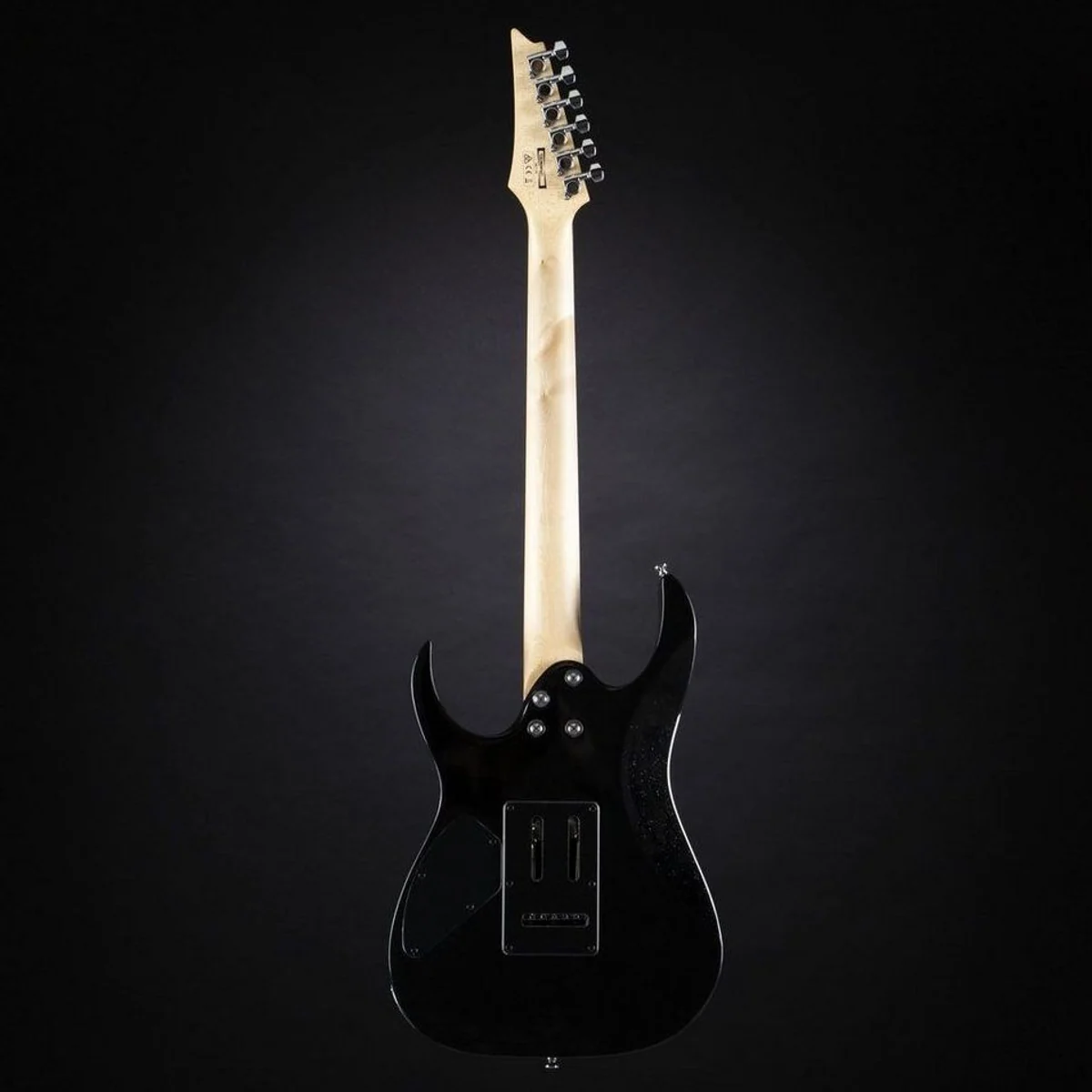 Ibanez Gio GRG170DX-BKN E-Gitarre, vielseitiger Klang, modernes Design, komfortable Handhabung 3