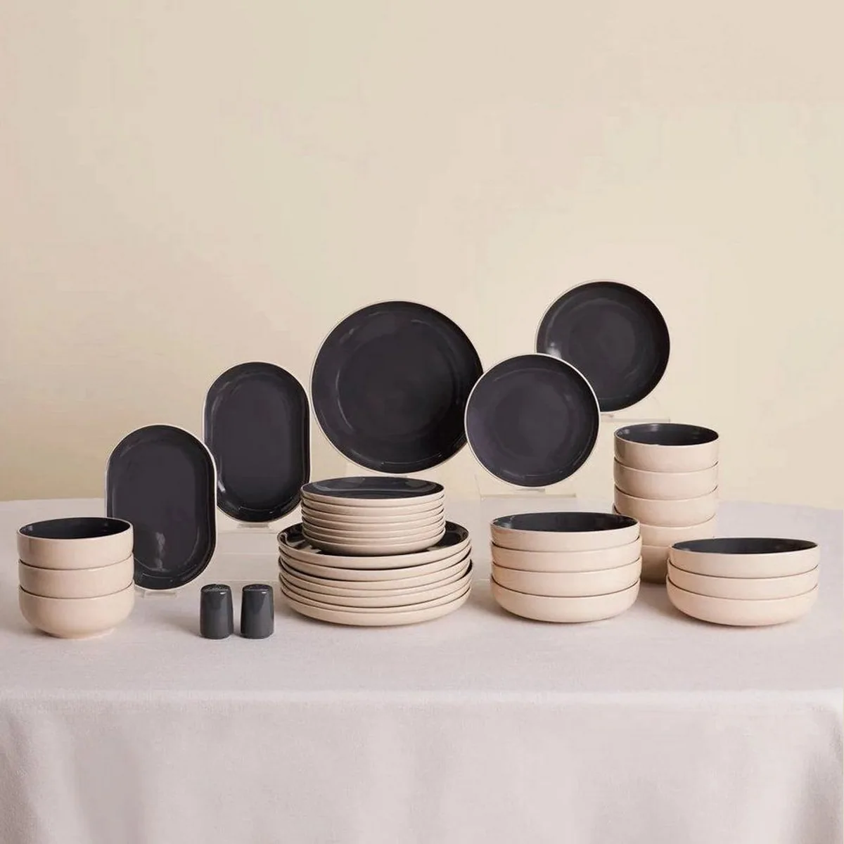 Karaca Terra Geschirr-Set, 36-tlg. für 8 Personen, modern & kratzfest