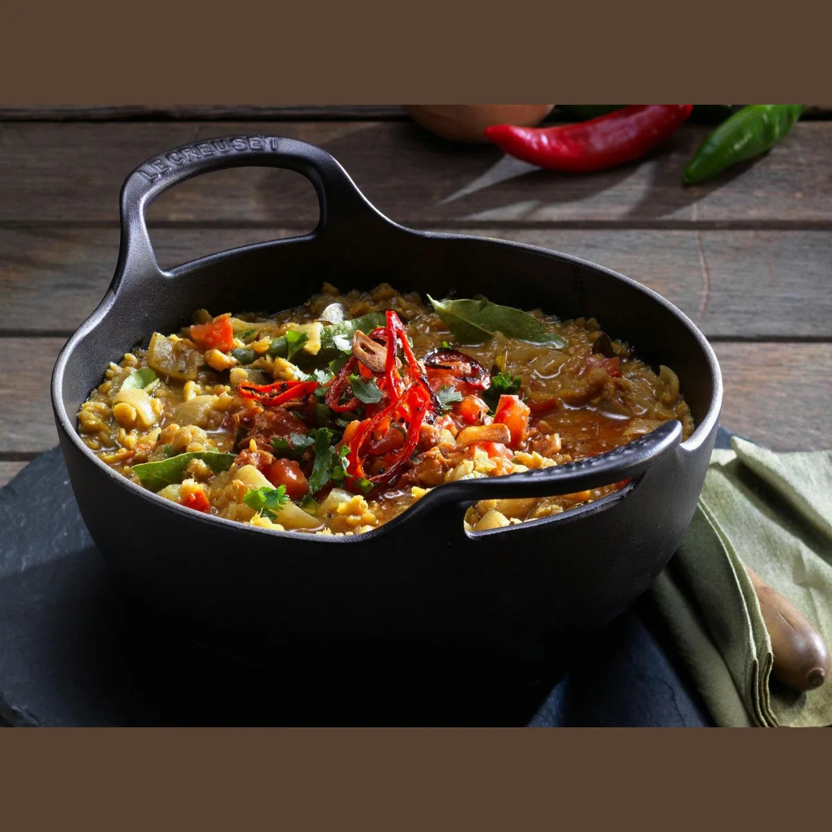 Le Creuset Balti Dish Tradition, emailliertes Gusseisen, 24 cm — vielseitig, pflegeleicht, elegant 5