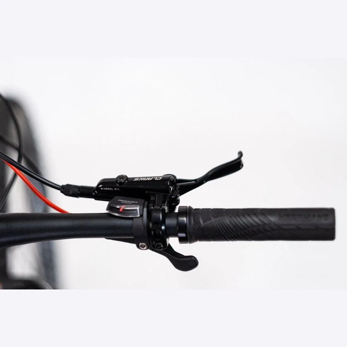 Lombardo Sempione E-Bike Mountainbike, Bosch Motor 500 Wh, 10-Gang Shimano 5