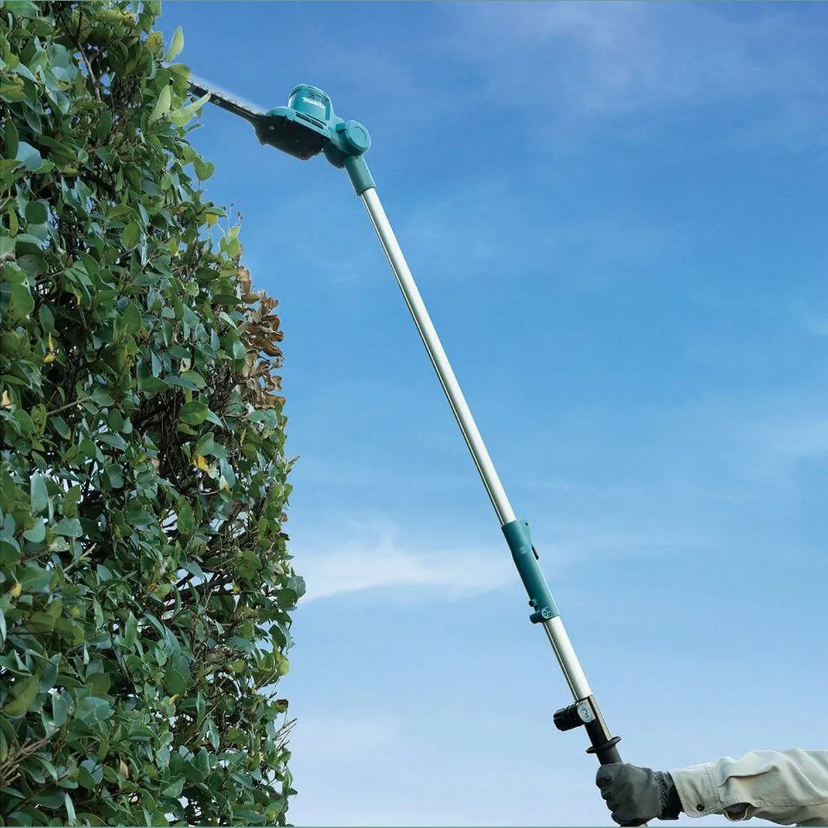 Makita UN460WDZ Akku-Heckenschere, 46 cm Schnittlänge, verstellbar, leicht 2