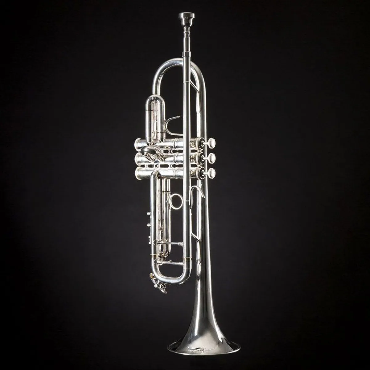 Monzani MZTR-355 Bb Trompete, offener Klang, langlebige Versilberung, inklusive Koffer 3