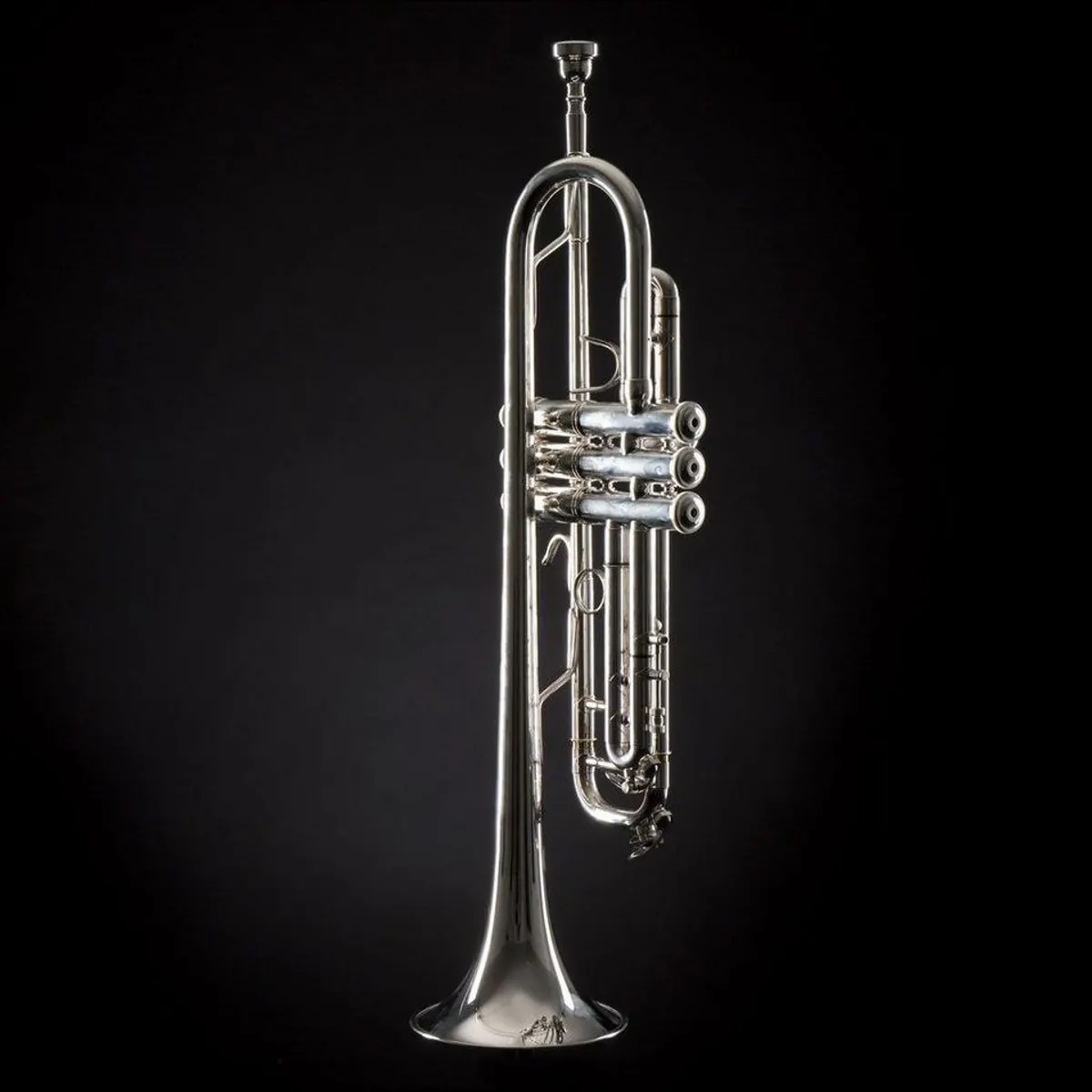 Monzani MZTR-355 Bb Trompete, offener Klang, langlebige Versilberung, inklusive Koffer 4