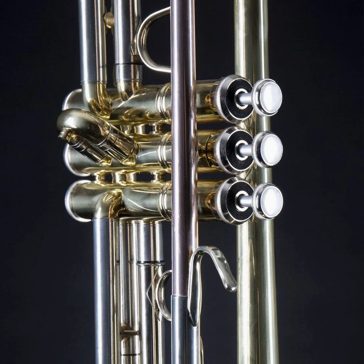 Monzani MZTR 344 Bb-Trompete, Goldlack, Edelstahlventile, ideal für Anfänger 4