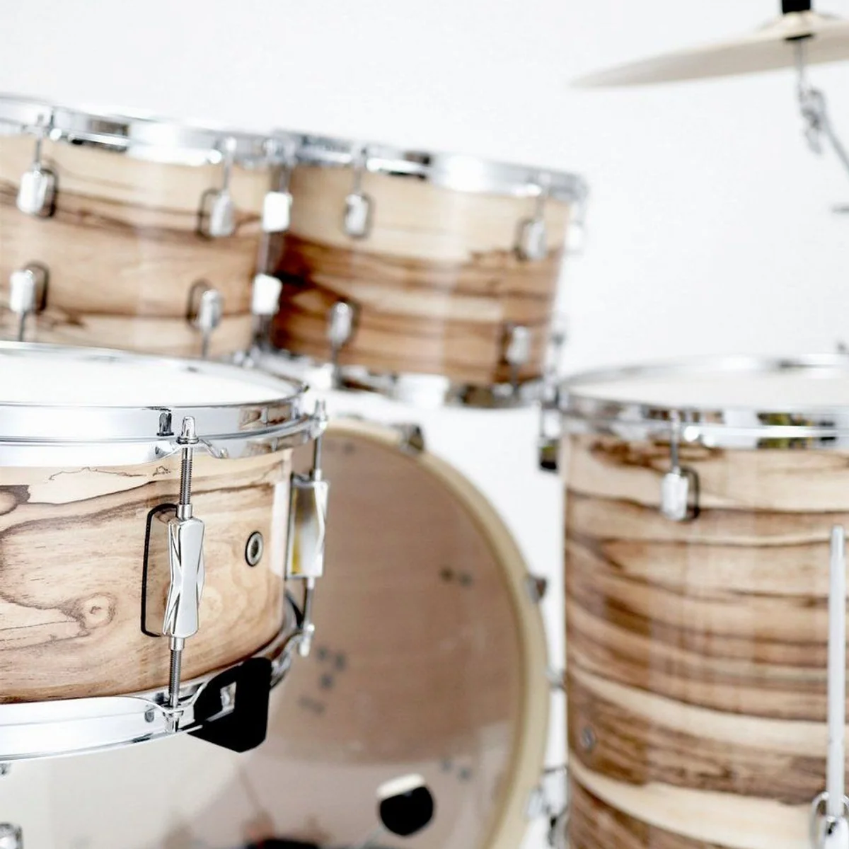 Pearl Drums Decade Maple 22 Zoll Schlagzeug, edles Ahornfinish, ideale Spielbarkeit 5