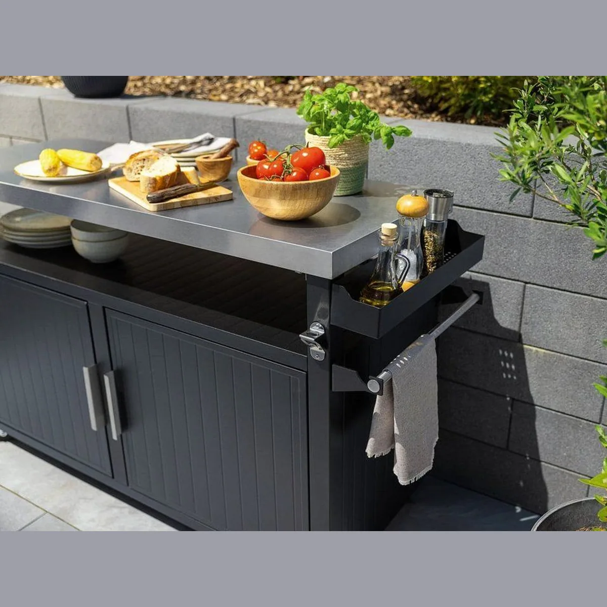 Primaster Grillwagen Napa XXL, große Arbeitsfläche, viel Stauraum, robustes Design 2