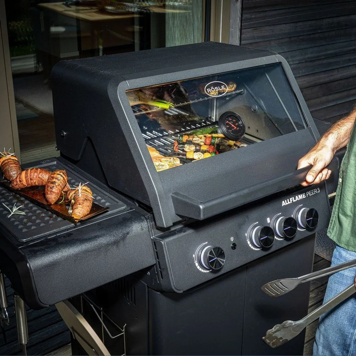 RÖSLE Gasgrill ALLFLAME Peer 3, 3 HEATSPIRE-Brenner, 450 °C, klappbare Seitentische 5