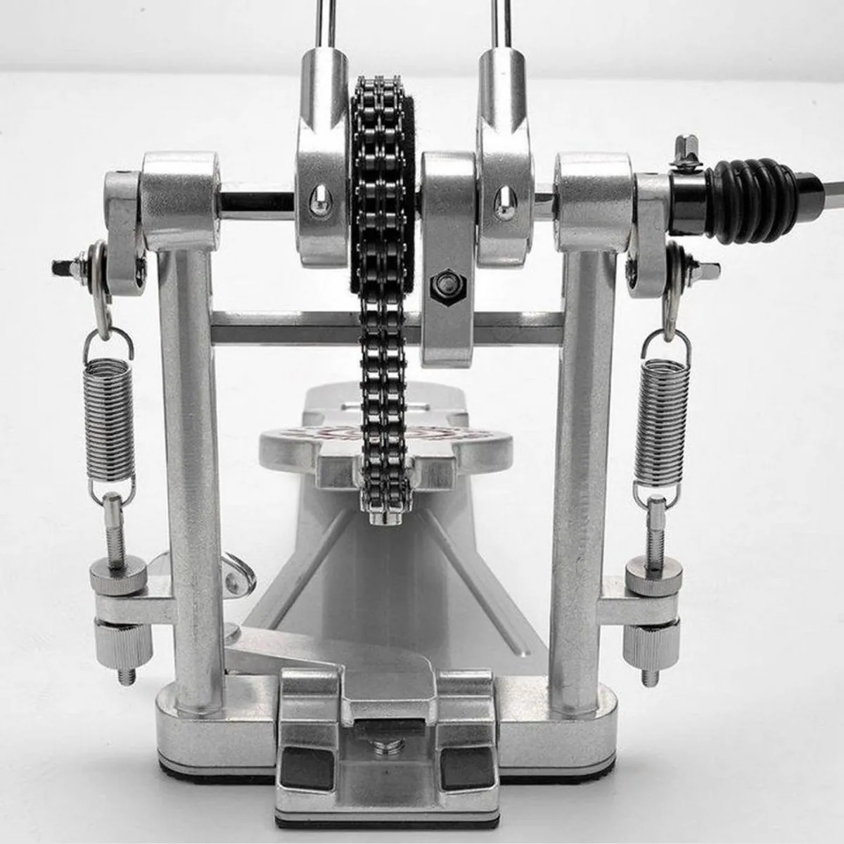 SONOR DP 4000 Doppelpedal, kraftvoll und präzise — inklusive Drumsticks 3