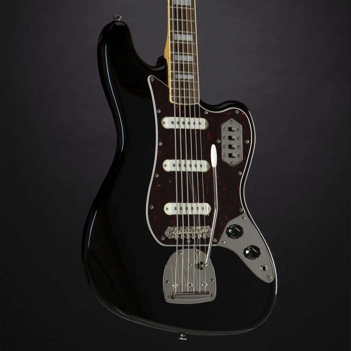 Squier Classic Vibe Bass VI Black, 6-Saiter, vielseitiger Klang 5