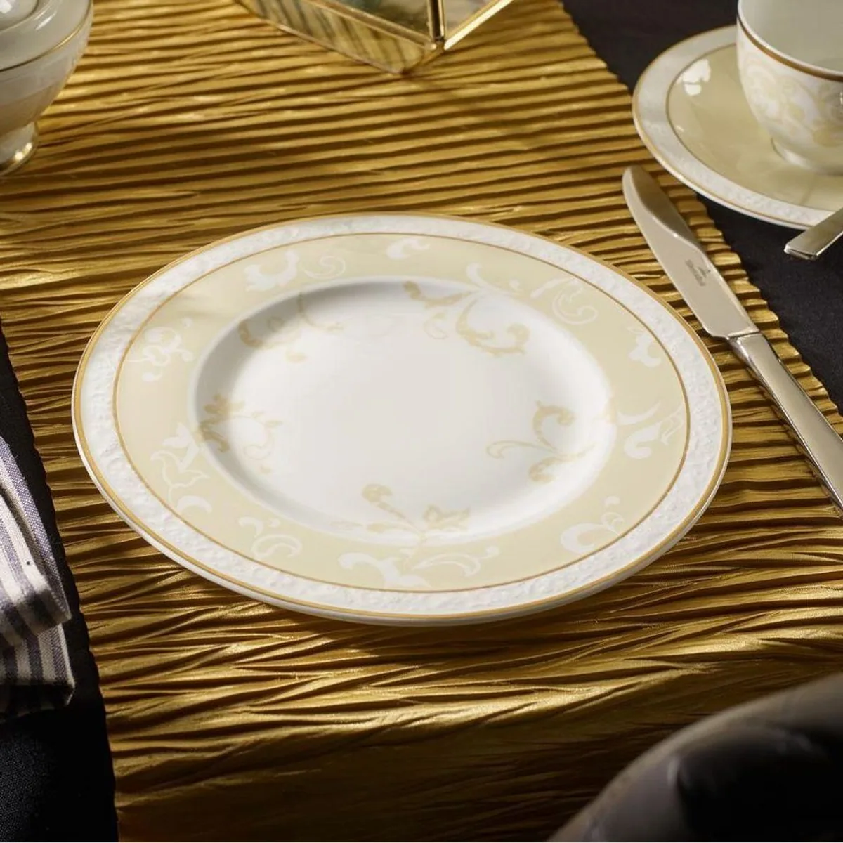 Villeroy & Boch Ivoire Kaffeeservice 18-tlg., edles Porzellan, spülmaschinenfest 3