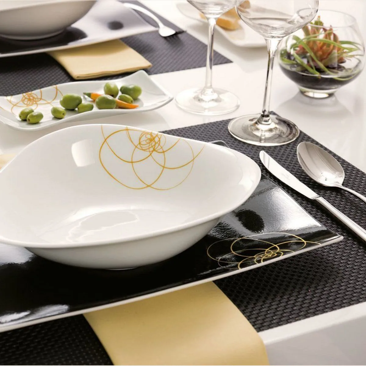 Villeroy & Boch Piemont Besteck-Set, 30-teilig, 6 Personen, 18/10 Edelstahl 2
