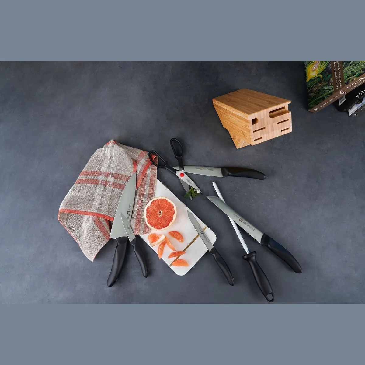 Zwilling Messerblock STYLE, 8-teilig, ergonomische Griffe, elegantes Design 5